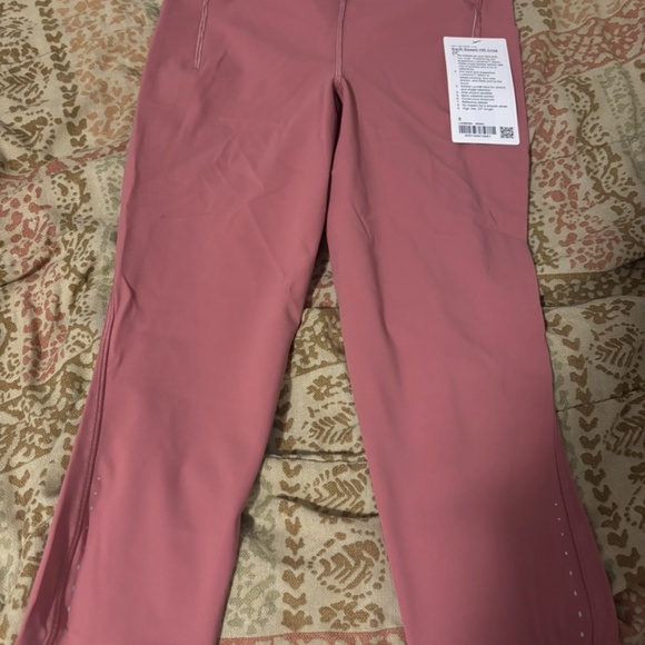Lululemon  Swift Swip Hr crop - Picture 2 of 2